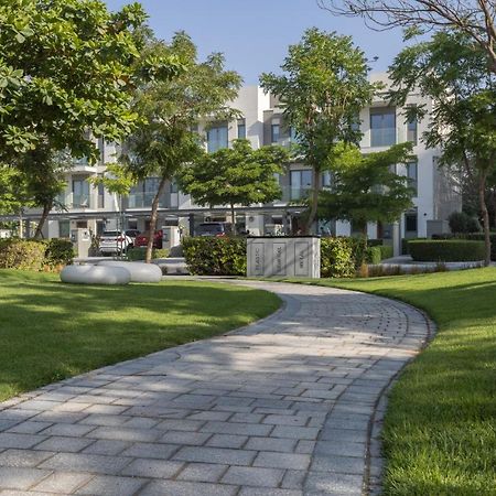 Stay By Latinem Luxury Studio Holiday Home G6-6103 Near Burj Khalifa Дубай Екстериор снимка