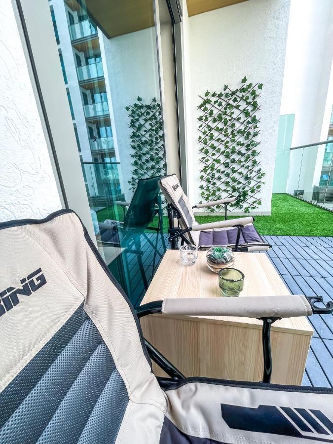Stay By Latinem Luxury Studio Holiday Home G6-6103 Near Burj Khalifa Дубай Екстериор снимка
